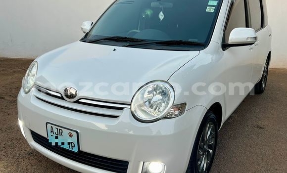 Buy Used Toyota Sienta White Car in Maputo in Maputo Buy Used Toyota Sienta White Car in Maputo in Maputo