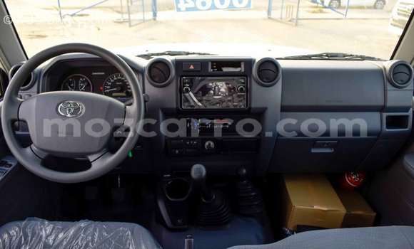 Buy Import Toyota Land Cruiser White Car in Import - Dubai in Cabo Delgado Buy Import Toyota Land Cruiser White Car in Import - Dubai in Cabo Delgado