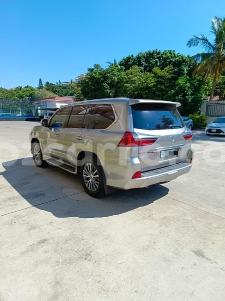 Big with watermark lexus lx 570 maputo maputo 26024