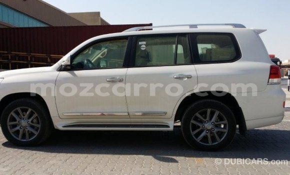 Tenga Imported Toyota Land Cruiser Chena Mota in Import - Dubai in Cabo Delgado Tenga Imported Toyota Land Cruiser Chena Mota in Import - Dubai in Cabo Delgado