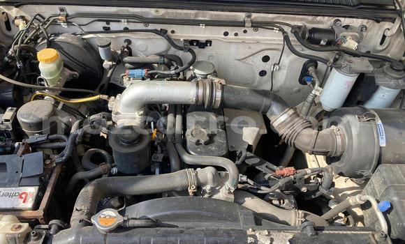 Nunua Ilio tumika Nissan Hardbody Nyeupe Gari ndani ya Maputo nchini Maputo Nunua Ilio tumika Nissan Hardbody Nyeupe Gari ndani ya Maputo nchini Maputo