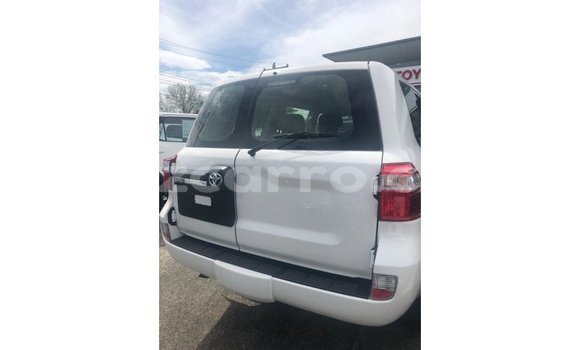 Comprar Importar Toyota Land Cruiser Preto Carro em Import - Dubai em Cabo Delgado Comprar Importar Toyota Land Cruiser Preto Carro em Import - Dubai em Cabo Delgado