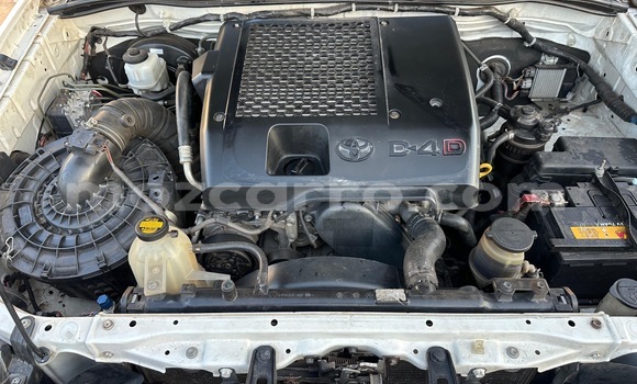 Comprar Usado Toyota Hilux Branco Carro em Maputo em Maputo Comprar Usado Toyota Hilux Branco Carro em Maputo em Maputo