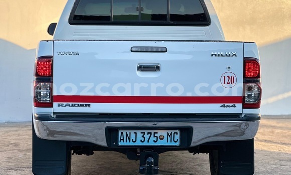 Comprar Usado Toyota Hilux Branco Carro em Maputo em Maputo Comprar Usado Toyota Hilux Branco Carro em Maputo em Maputo