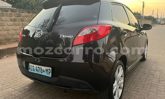 Nunua Ilio tumika Mazda Demio Brown Gari ndani ya Maputo nchini Maputo Nunua Ilio tumika Mazda Demio Brown Gari ndani ya Maputo nchini Maputo