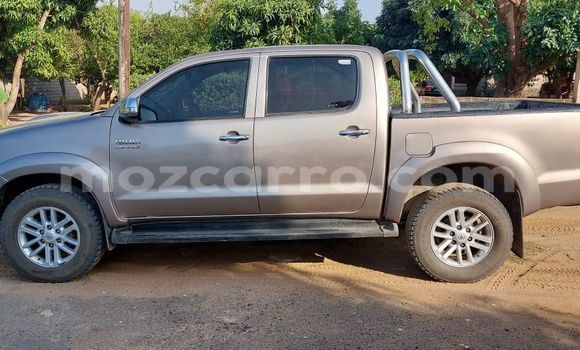 Buy Used Toyota Hilux Brown Car in Maputo in Maputo Buy Used Toyota Hilux Brown Car in Maputo in Maputo