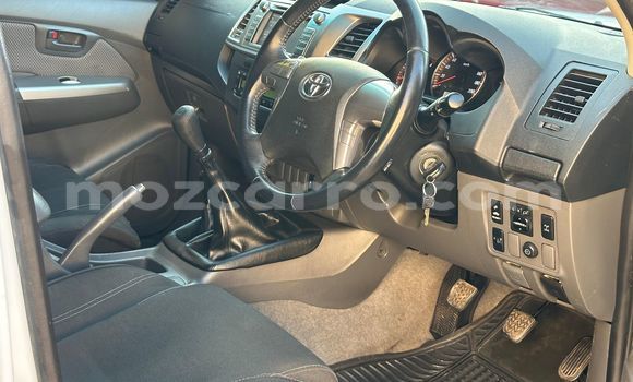 Tenga Tsaru Toyota Hilux Chena Mota in Maputo in Maputo Tenga Tsaru Toyota Hilux Chena Mota in Maputo in Maputo