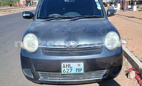Tenga Tsaru Toyota Sienta Sirivha Mota in Maputo in Maputo