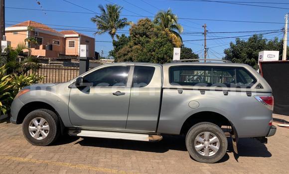 Nunua Ilio tumika Mazda BT-50 Fedha Gari ndani ya Maputo nchini Maputo Nunua Ilio tumika Mazda BT-50 Fedha Gari ndani ya Maputo nchini Maputo