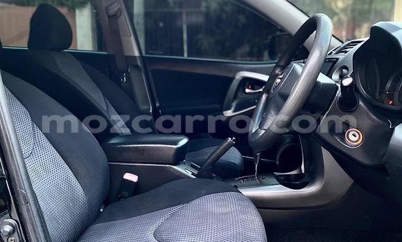 Nunua Ilio tumika Toyota RAV4 Nyeusi Gari ndani ya Maputo nchini Maputo Nunua Ilio tumika Toyota RAV4 Nyeusi Gari ndani ya Maputo nchini Maputo
