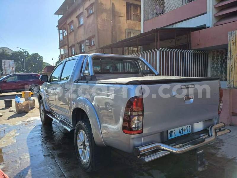 Big with watermark toyota hilux maputo maputo 26071