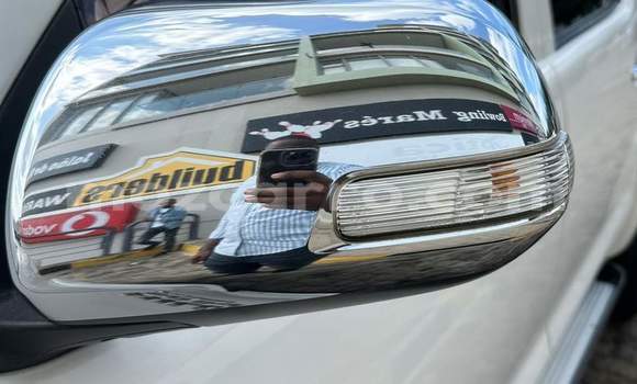 Comprar Usado Toyota Hilux Branco Carro em Maputo em Maputo Comprar Usado Toyota Hilux Branco Carro em Maputo em Maputo