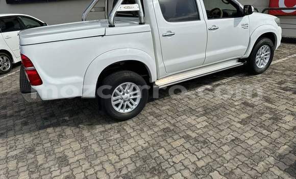 Comprar Usado Toyota Hilux Branco Carro em Maputo em Maputo Comprar Usado Toyota Hilux Branco Carro em Maputo em Maputo