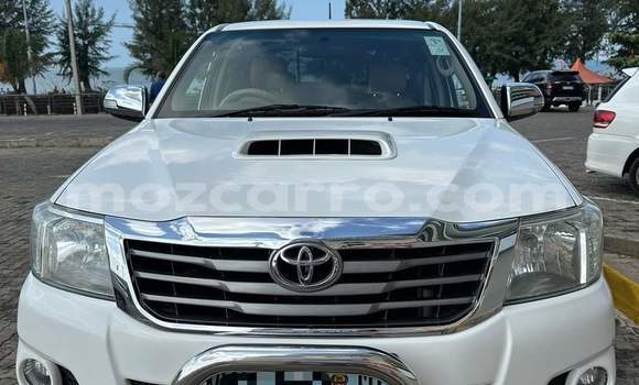 Comprar Usado Toyota Hilux Branco Carro em Maputo em Maputo Comprar Usado Toyota Hilux Branco Carro em Maputo em Maputo