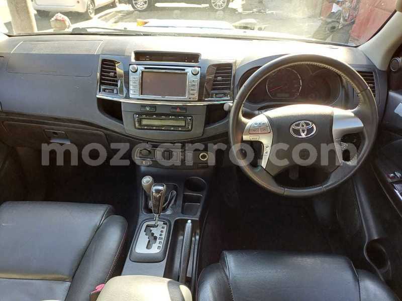 Big with watermark toyota hilux maputo maputo 26073