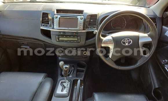 Comprar Usado Toyota Hilux Prata Carro em Maputo em Maputo Comprar Usado Toyota Hilux Prata Carro em Maputo em Maputo