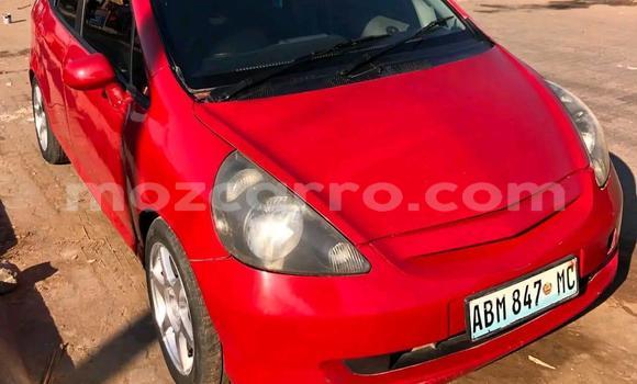 Nunua Ilio tumika Honda Fit Nyekundu Gari ndani ya Maputo nchini Maputo