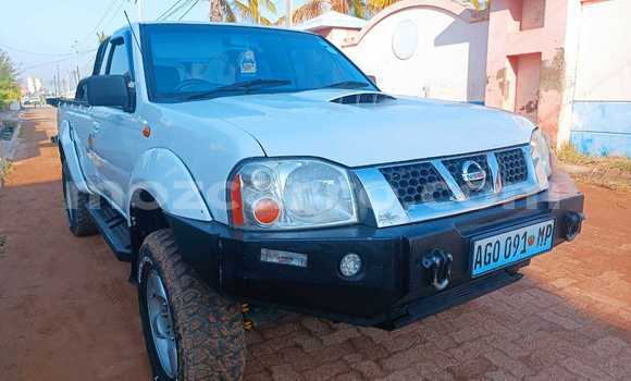 Nunua Ilio tumika Nissan Hardbody Nyeupe Gari ndani ya Maputo nchini Maputo Nunua Ilio tumika Nissan Hardbody Nyeupe Gari ndani ya Maputo nchini Maputo