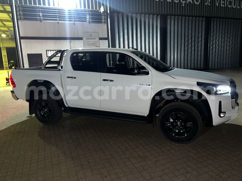 Big with watermark toyota hilux maputo maputo 26100