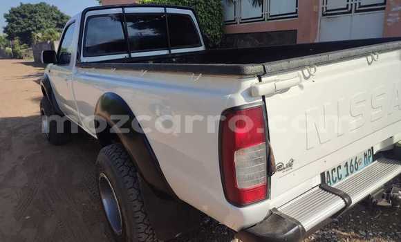 Tenga Tsaru Nissan Hardbody Chena Mota in Maputo in Maputo Tenga Tsaru Nissan Hardbody Chena Mota in Maputo in Maputo