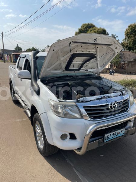 Big with watermark toyota hilux maputo maputo 26102