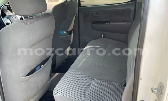 Tenga Tsaru Toyota Hilux Chena Mota in Maputo in Maputo Tenga Tsaru Toyota Hilux Chena Mota in Maputo in Maputo