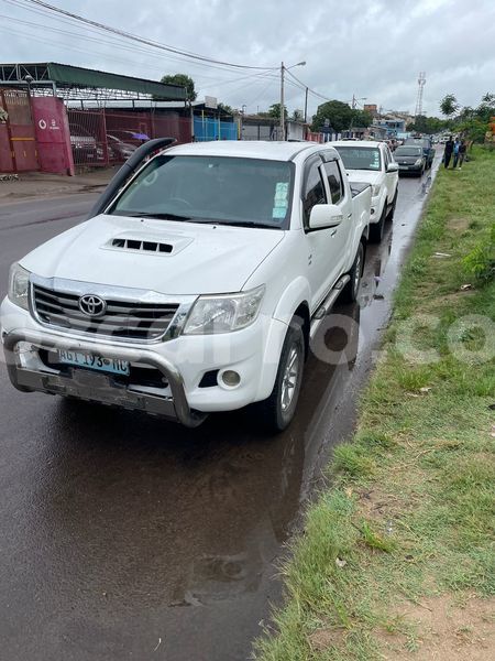 Big with watermark toyota hilux maputo maputo 26102