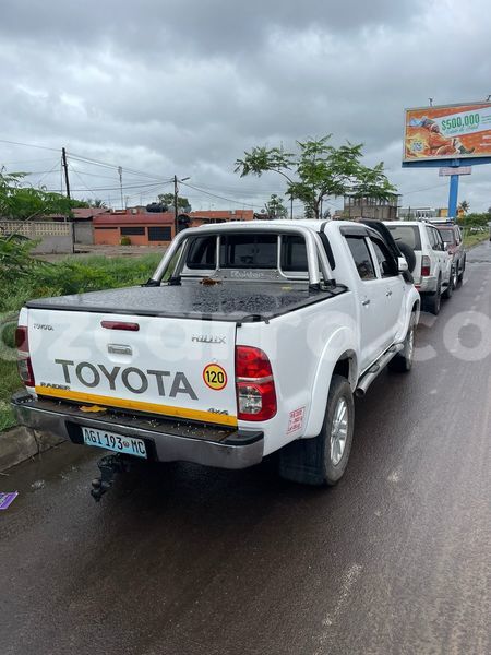 Big with watermark toyota hilux maputo maputo 26102