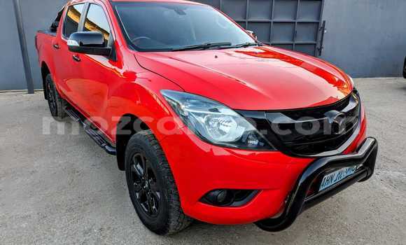 Tenga Tsaru Mazda BT-50 Tsvuku Mota in Maputo in Maputo