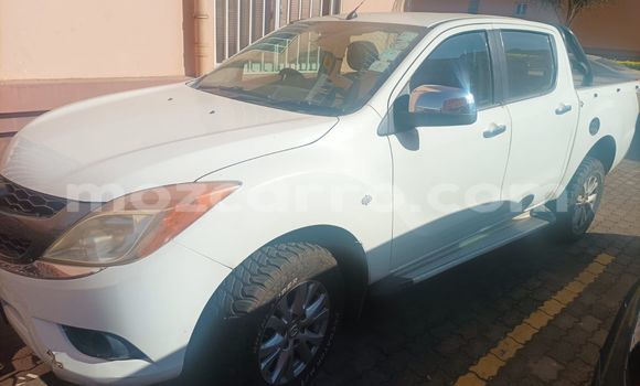 Tenga Tsaru Mazda BT-50 Chena Mota in Maputo in Maputo Tenga Tsaru Mazda BT-50 Chena Mota in Maputo in Maputo