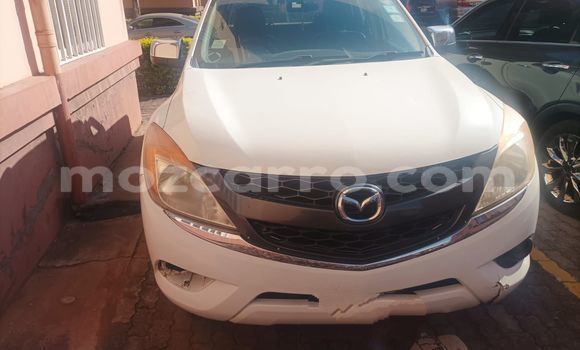 Tenga Tsaru Mazda BT-50 Chena Mota in Maputo in Maputo Tenga Tsaru Mazda BT-50 Chena Mota in Maputo in Maputo