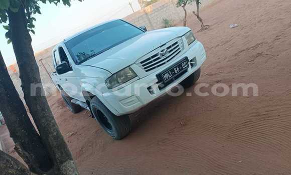 Nunua Ilio tumika Mazda 121 Nyeupe Gari ndani ya Maputo nchini Maputo Nunua Ilio tumika Mazda 121 Nyeupe Gari ndani ya Maputo nchini Maputo
