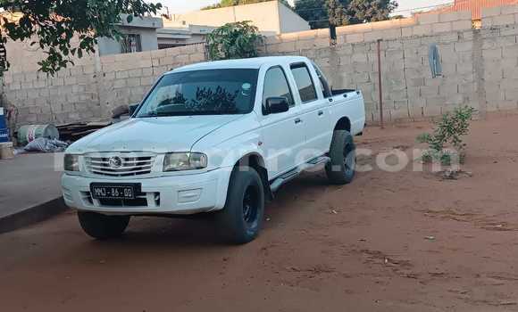Nunua Ilio tumika Mazda 121 Nyeupe Gari ndani ya Maputo nchini Maputo Nunua Ilio tumika Mazda 121 Nyeupe Gari ndani ya Maputo nchini Maputo