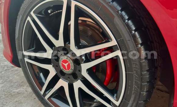 Comprar Usado Mercedes-Benz C-Classe Vermelho Carro em Maputo em Maputo Comprar Usado Mercedes-Benz C-Classe Vermelho Carro em Maputo em Maputo