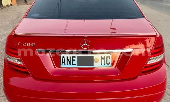 Comprar Usado Mercedes-Benz C-Classe Vermelho Carro em Maputo em Maputo Comprar Usado Mercedes-Benz C-Classe Vermelho Carro em Maputo em Maputo