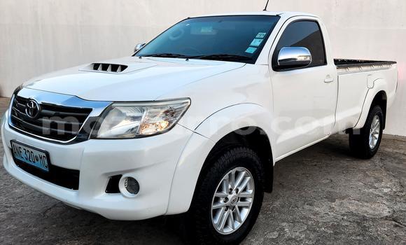 Buy Used Toyota Hilux White Car in Maputo in Maputo Buy Used Toyota Hilux White Car in Maputo in Maputo