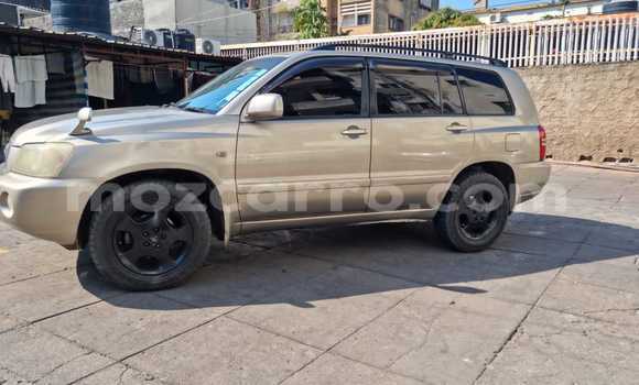 Buy Used Toyota Granvia Brown Car in Maputo in Maputo Buy Used Toyota Granvia Brown Car in Maputo in Maputo