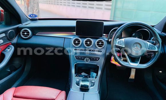 Tenga Tsaru Mercedes-Benz C-Classe Tsvuku Mota in Maputo in Maputo Tenga Tsaru Mercedes-Benz C-Classe Tsvuku Mota in Maputo in Maputo