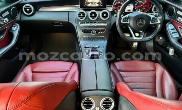 Tenga Tsaru Mercedes-Benz C-Classe Tsvuku Mota in Maputo in Maputo Tenga Tsaru Mercedes-Benz C-Classe Tsvuku Mota in Maputo in Maputo