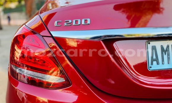 Tenga Tsaru Mercedes-Benz C-Classe Tsvuku Mota in Maputo in Maputo Tenga Tsaru Mercedes-Benz C-Classe Tsvuku Mota in Maputo in Maputo