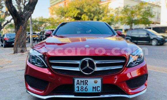 Tenga Tsaru Mercedes-Benz C-Classe Tsvuku Mota in Maputo in Maputo Tenga Tsaru Mercedes-Benz C-Classe Tsvuku Mota in Maputo in Maputo
