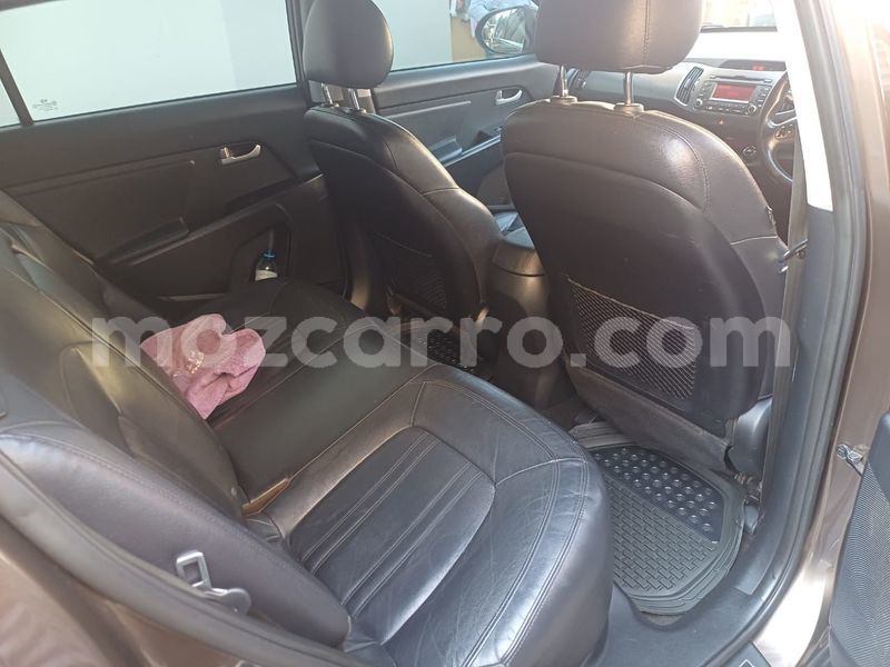 Big with watermark kia sportage maputo maputo 26132