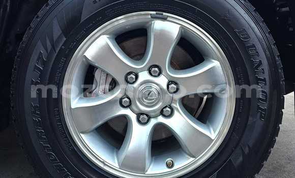 Nunua Ilio tumika Toyota Hilux Fedha Gari ndani ya Maputo nchini Maputo Nunua Ilio tumika Toyota Hilux Fedha Gari ndani ya Maputo nchini Maputo