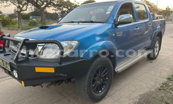 Nunua Ilio tumika Toyota Hilux Bluu Gari ndani ya Maputo nchini Maputo Nunua Ilio tumika Toyota Hilux Bluu Gari ndani ya Maputo nchini Maputo