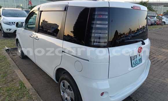Comprar Usado Toyota Sienta Branco Carro em Maputo em Maputo Comprar Usado Toyota Sienta Branco Carro em Maputo em Maputo