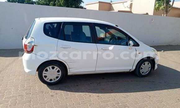 Comprar Usado Honda Fit De outros Carro em Maputo em Maputo Comprar Usado Honda Fit De outros Carro em Maputo em Maputo