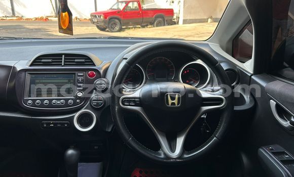 Nunua Ilio tumika Honda Fit Bluu Gari ndani ya Maputo nchini Maputo Nunua Ilio tumika Honda Fit Bluu Gari ndani ya Maputo nchini Maputo