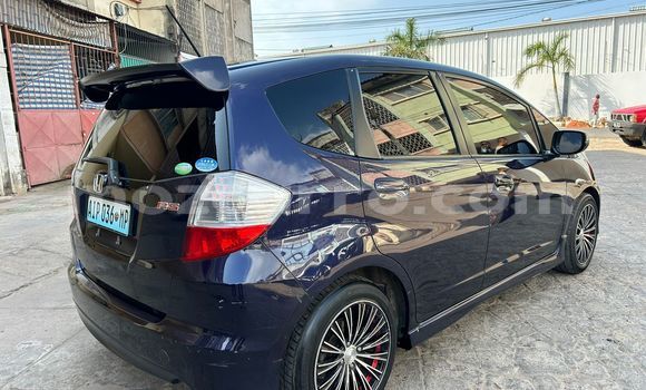 Nunua Ilio tumika Honda Fit Bluu Gari ndani ya Maputo nchini Maputo Nunua Ilio tumika Honda Fit Bluu Gari ndani ya Maputo nchini Maputo