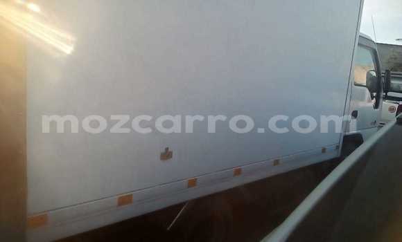 Comprar Usado Isuzu FTR 850 Branco Caminhão em Maputo em Maputo Comprar Usado Isuzu FTR 850 Branco Caminhão em Maputo em Maputo