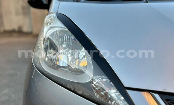 Nunua Ilio tumika Honda Fit Fedha Gari ndani ya Maputo nchini Maputo Nunua Ilio tumika Honda Fit Fedha Gari ndani ya Maputo nchini Maputo